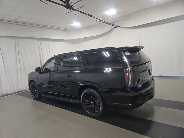 Used 2024 Cadillac Escalade ESV Sport w/ LPO, ONYX Package AWD/4WD image 6