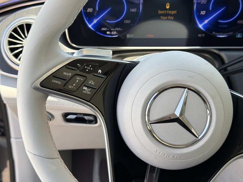 Used 2023 Mercedes-Benz EQS 450+ SUV image 23