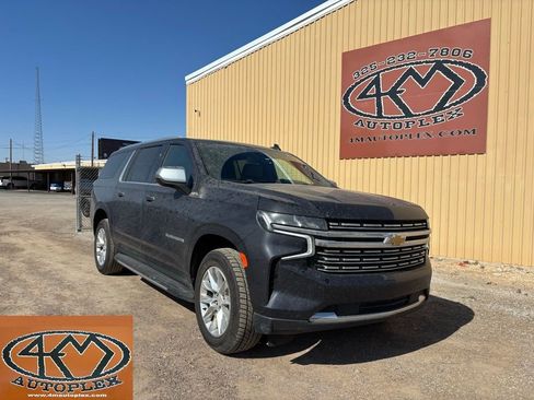 Used 2023 Chevrolet Suburban Premier image 1
