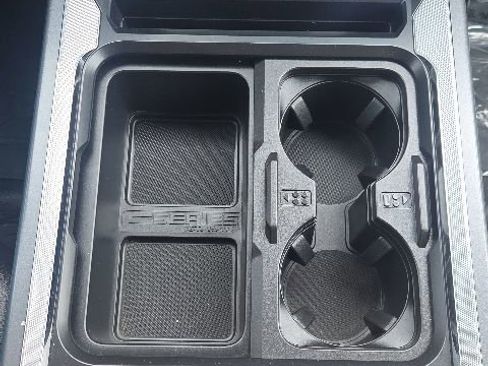 Used 2024 Ford F350 Lariat w/ Lariat Ultimate Package AWD/4WD image 37