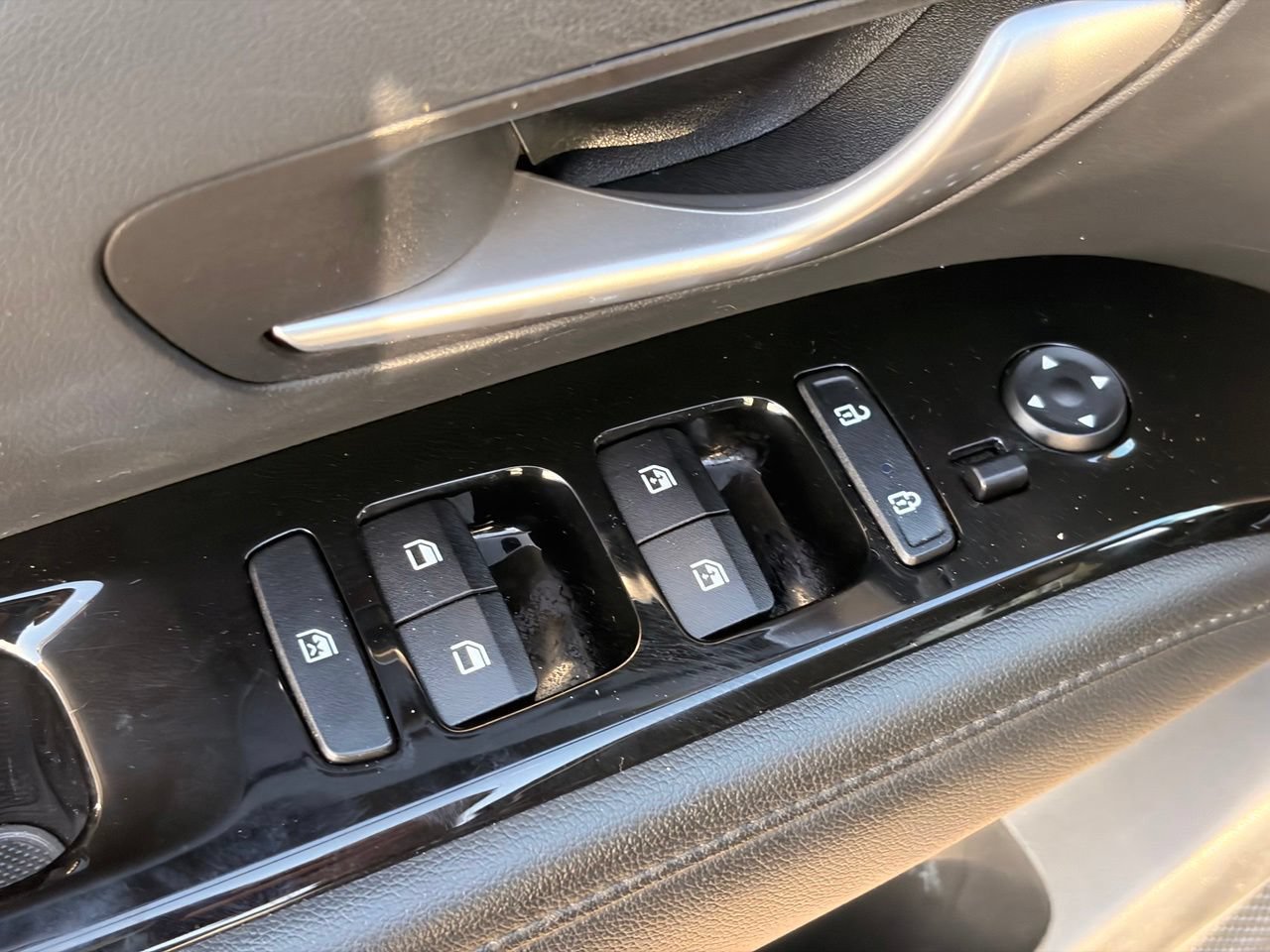 Used 2022 Hyundai Tucson Limited AWD/4WD image 21