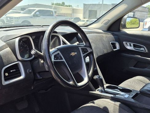 Used 2017 Chevrolet Equinox LT w/ Convenience Package FWD image 8