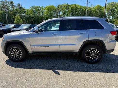 Used 2019 Jeep Grand Cherokee Limited AWD/4WD image 8