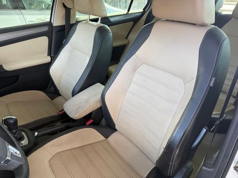 Used 2014 Volkswagen Jetta SEL image 10