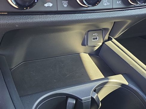 Used 2024 Honda HR-V Sport image 27