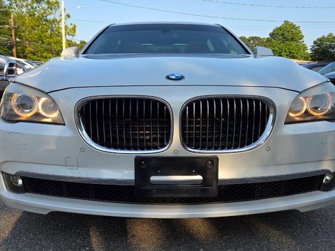 Used 2011 BMW 750Li xDrive AWD/4WD image 5