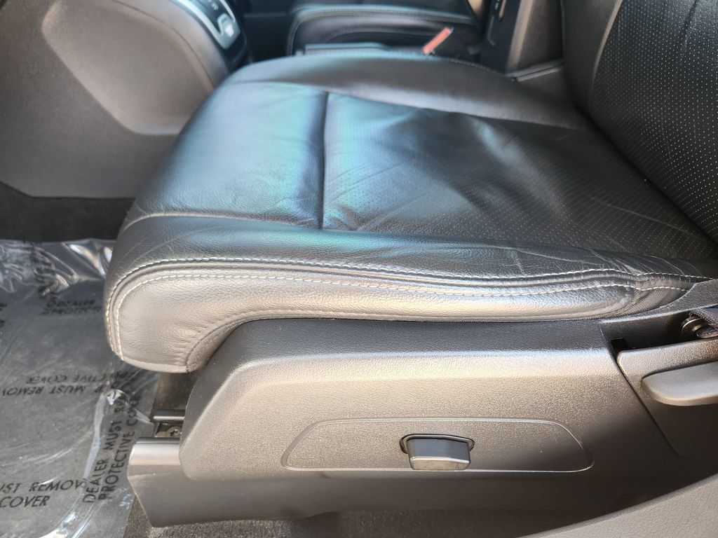 Used 2017 Jeep Compass High Altitude FWD image 13