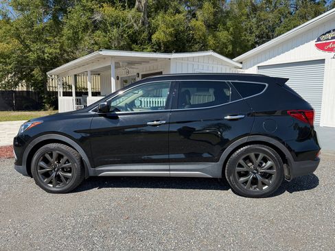 Used 2018 Hyundai Santa Fe Sport w/ Cargo Package image 8