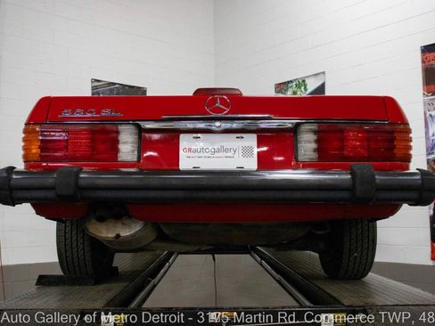 Used 1988 Mercedes-Benz 560 SL image 22