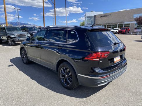 Used 2022 Volkswagen Tiguan SE w/ Panoramic Sunroof Package FWD image 43