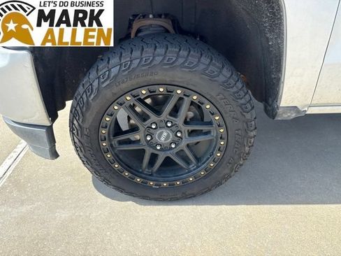 Used 2019 Chevrolet Silverado 1500 Custom w/ Texas Edition AWD/4WD image 7