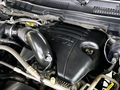Used 2016 RAM 1500 ST w/ SXT Appearance Group AWD/4WD image 28