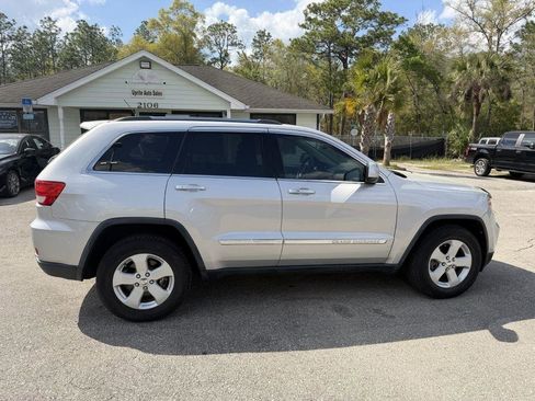 Used 2013 Jeep Grand Cherokee Laredo image 4