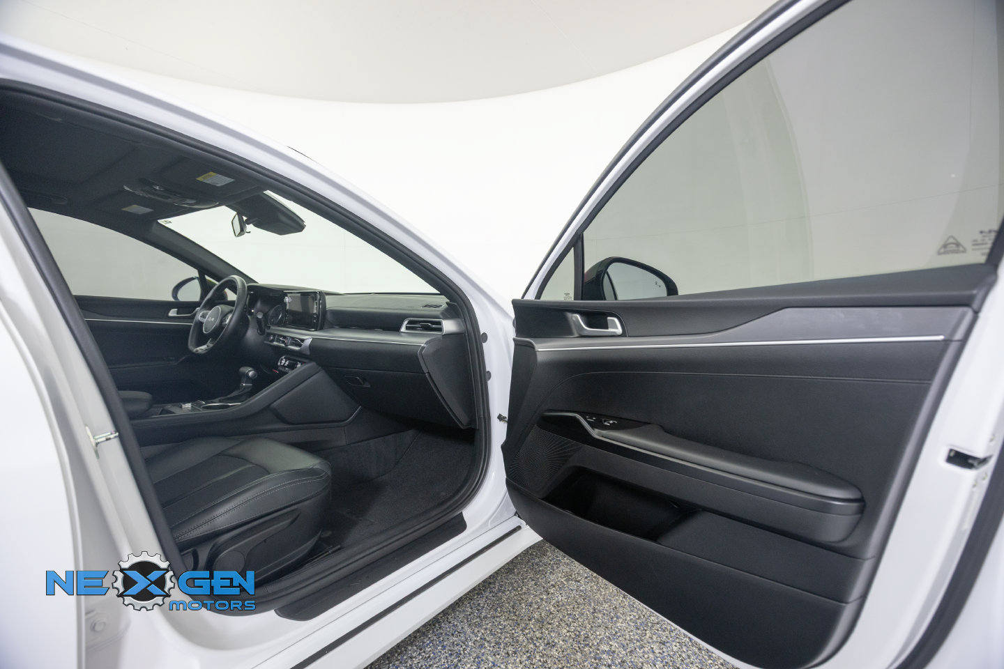 Used 2022 Kia K5 GT-Line w/ GT-Line FWD Premium Package image 38