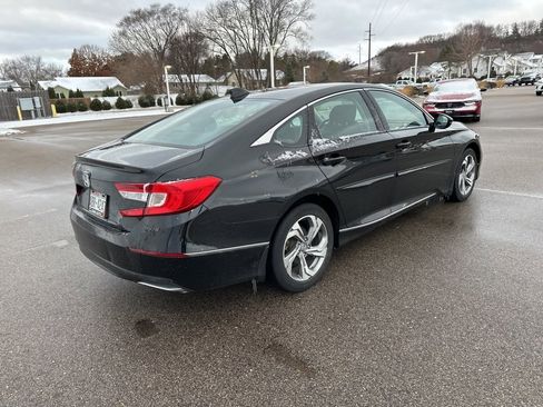 Used 2018 Honda Accord EX-L image 9