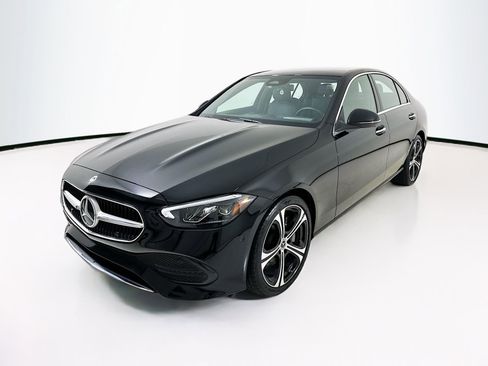 Used 2025 Mercedes-Benz C 300 Sedan image 3