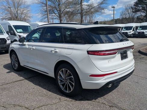 Used 2025 Lincoln Corsair Grand Touring w/ Equipment Group 301A image 8