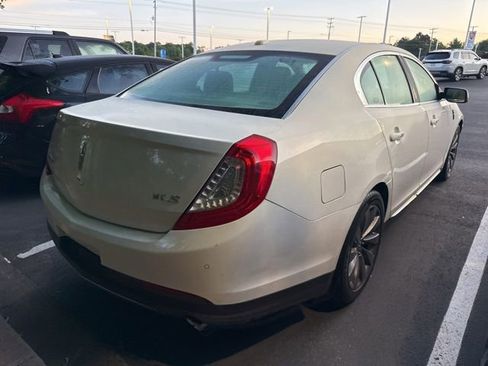 Used 2013 Lincoln MKS FWD image 5