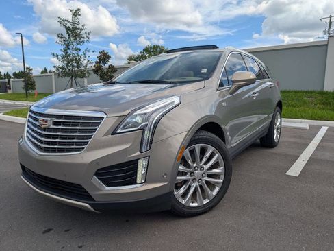 Used 2018 Cadillac XT5 Platinum w/ Driver Assist Package image 1