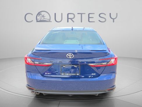 Used 2026 Toyota Camry SE FWD image 4