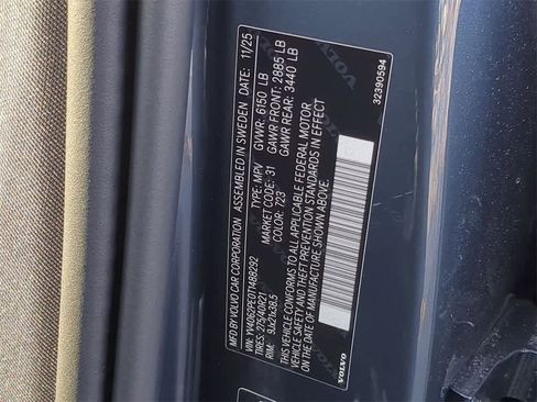 New 2026 Volvo XC90 B6 Plus w/ Protection Package Premier image 35