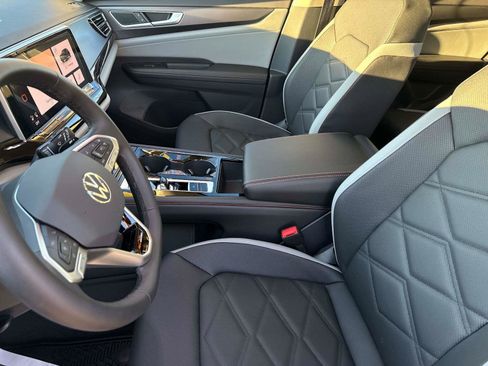 New 2026 Volkswagen Atlas Peak Edition image 20