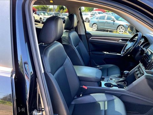 Used 2018 Volkswagen Atlas SEL FWD image 10
