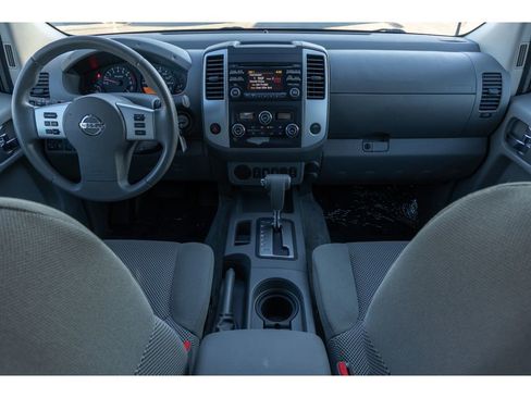 Used 2014 Nissan Frontier SV w/ SV Value Truck Package image 12