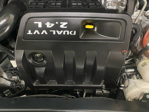 Used 2013 Dodge Journey SE image 19