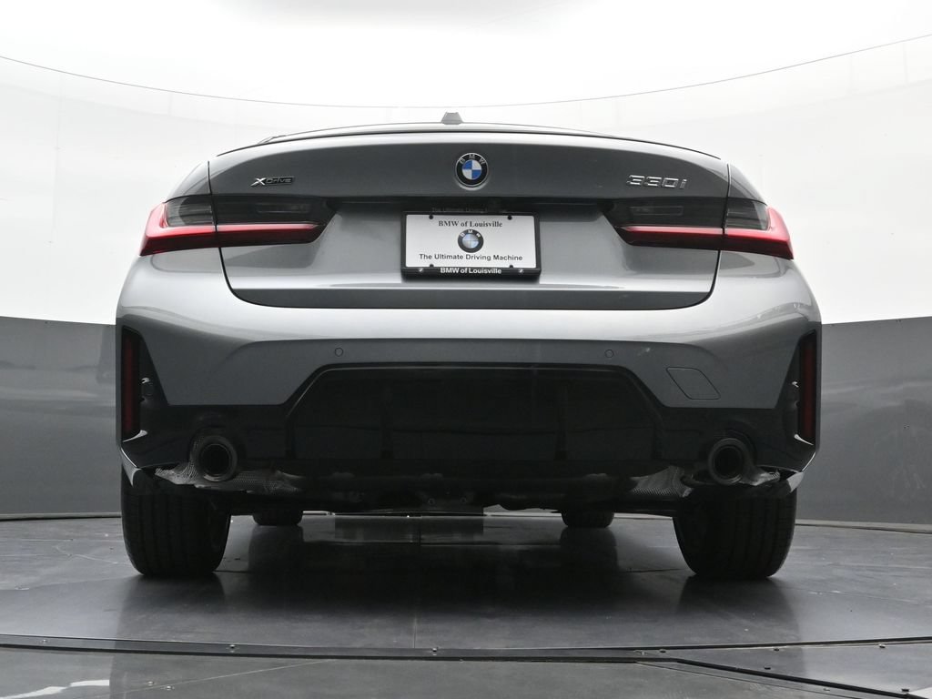 New 2026 BMW 330i xDrive Sedan w/ M Sport Package AWD/4WD image 27
