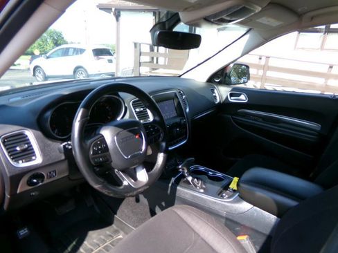 Used 2020 Dodge Durango SXT image 12
