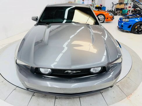 Used 2011 Ford Mustang GT Premium w/ Brembo Brake Pkg RWD image 12