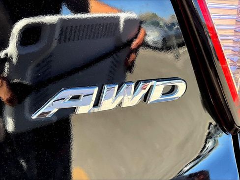 Used 2017 Honda HR-V LX image 27