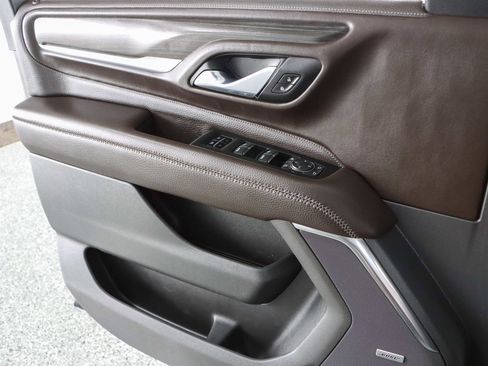 Used 2021 GMC Yukon Denali w/ Denali Premium Package image 26