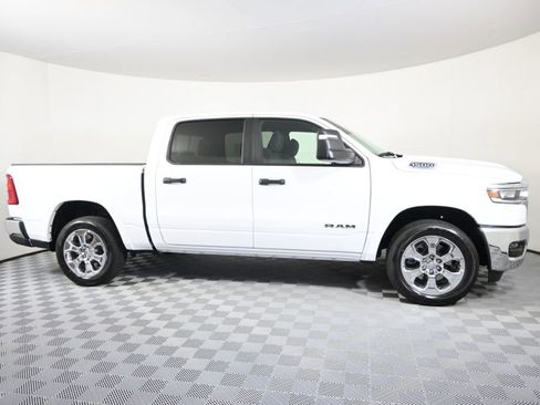 Used 2025 RAM 1500 Big Horn AWD/4WD image 9