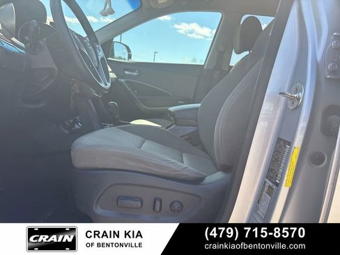 Used 2018 Hyundai Santa Fe SE w/ Cargo Package FWD image 11