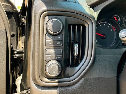 Used 2022 Chevrolet Silverado 1500 Custom w/ LPO, Dark Essentials Package AWD/4WD image 34