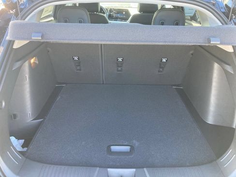 New 2026 Chevrolet Trax LT w/ Sunroof Package FWD image 29