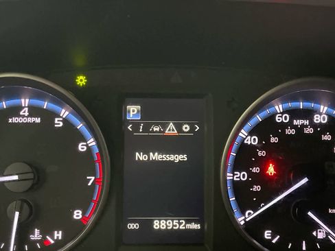 Used 2018 Toyota RAV4 LE w/ All Weather Liner Package image 15