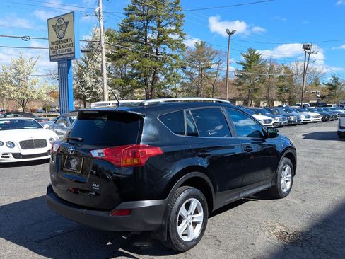 Used 2014 Toyota RAV4 XLE AWD/4WD image 7