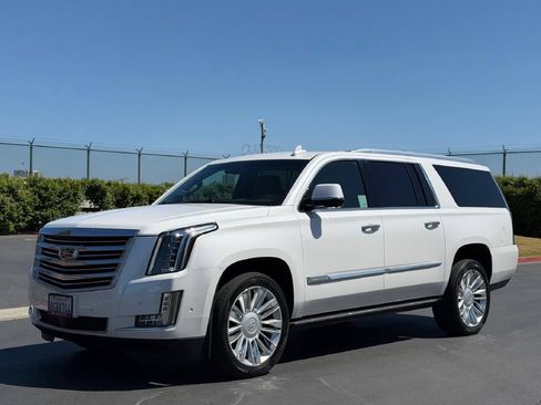 Used 2019 Cadillac Escalade ESV Platinum AWD/4WD image 1