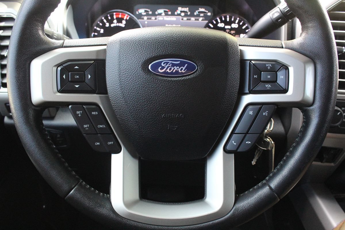 Used 2017 Ford F250 Lariat w/ Lariat Value Package AWD/4WD image 22