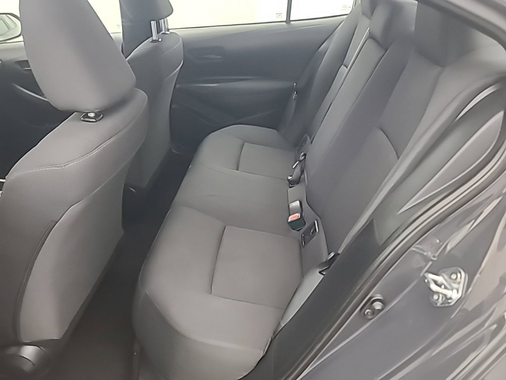 Used 2025 Toyota Corolla LE FWD image 20