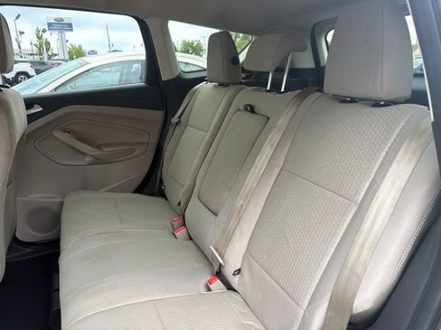 Used 2017 Ford Escape SE w/ Equipment Group 201A FWD image 9