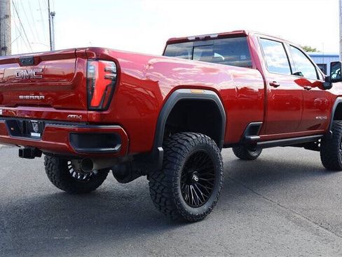 Used 2025 GMC Sierra 3500 AT4 w/ AT4 Premium Plus Package AWD/4WD image 5