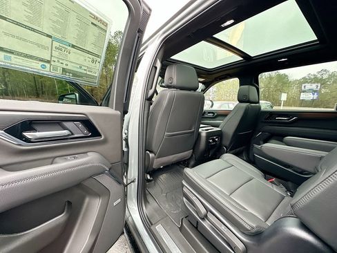 New 2026 GMC Yukon XL Denali w/ Sun & Power Step Package image 17