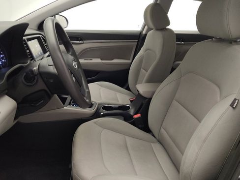 Used 2017 Hyundai Elantra SE image 17