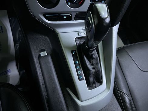 Used 2014 Ford Focus SE w/ Equipment Group 201A image 10