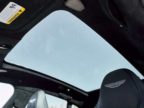 Used 2025 Aston Martin DBX 707 image 51