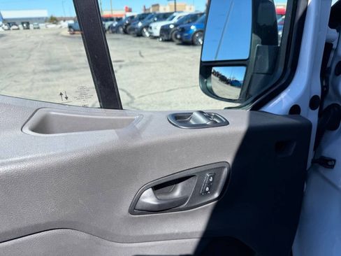 Used 2024 Ford Transit 250 Low Roof AWD w/ Exterior Upgrade Package image 10